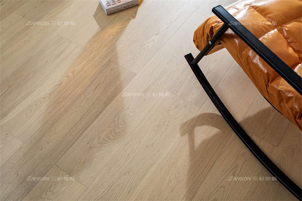 家里有宠物，选什么木地板比较好？